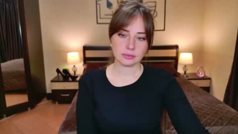 Snapshot of veronicafreman chatting on 11-17-25, 05:02 Veronica online show from 11-17-25, 05:02