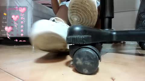 Veronica Gills online show from 02-15-25, 12:04