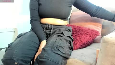 Veronica Gills online show from 03-11-25, 05:57