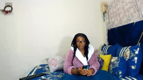 Snapshot of veronicarod1 chatting on 05-14-26, 12:06 veronicarod1 online show from 05-14-26, 12:06