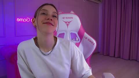 Veronica online show from 05-14-26, 07:09
