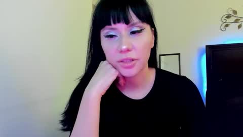 Snapshot of veronika_blak chatting on 12-21-25, 03:24 Miss Veronika Blak online show from 12-21-25, 03:24