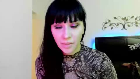 Snapshot of veronika_blak chatting on 02-01-26, 03:38 Miss Veronika Blak online show from 02-01-26, 03:38