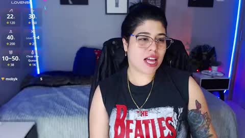 Snapshot of veronika_metalstar chatting on 01-02-25, 02:43 Miss Veronika online show from 01-02-25, 02:43