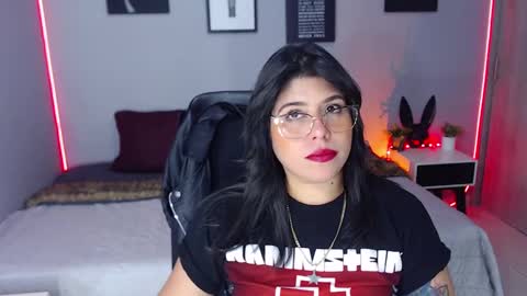 Snapshot of veronika_metalstar chatting on 01-30-25, 08:10 Miss Veronika online show from 01-30-25, 08:10