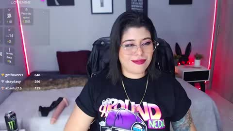 Snapshot of veronika_metalstar chatting on 02-12-25, 06:19 Miss Veronika online show from 02-12-25, 06:19