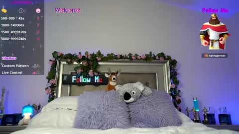 Snapshot of veronika_rose chatting on 05-23-26, 04:11 Veronika Rose please click show more if you want to see more of my content online show from 05-23-26, 04:11