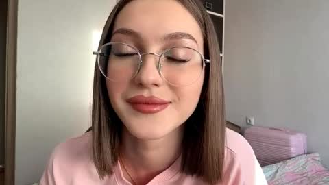 Snapshot of veronikasenk chatting on 03-30-26, 03:13 Sasha online show from 03-30-26, 03:13