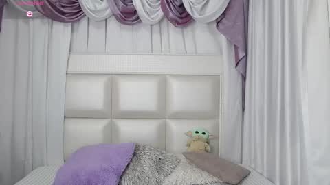 Snapshot of verosantana1 chatting on 09-26-25, 12:47 Vernica online show from 09-26-25, 12:47