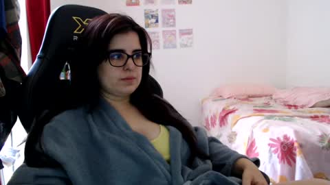 Snapshot of veruca99 chatting on 08-03-26, 12:43 veruca99 online show from 08-03-26, 12:43