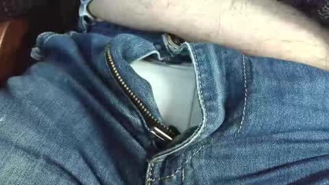 Erik online show from 11-28-25, 08:17