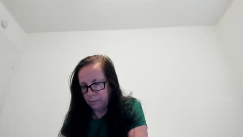 verysassypeachgoddess online show from 03-18-26, 12:52