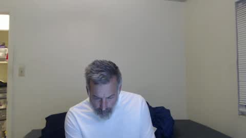 Snapshot of veryveryhairmanindenver chatting on 12-24-24, 12:55 hairy man online show from 12-24-24, 12:55