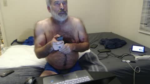 Snapshot of veryveryhairmanindenver chatting on 12-29-24, 01:02 hairy man online show from 12-29-24, 01:02