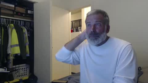 Snapshot of veryveryhairmanindenver chatting on 01-22-25, 12:59 hairy man online show from 01-22-25, 12:59