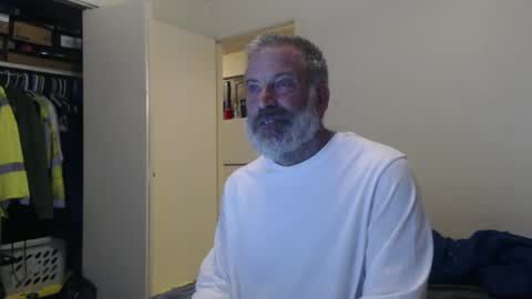 Snapshot of veryveryhairmanindenver chatting on 01-24-25, 12:52 hairy man online show from 01-24-25, 12:52