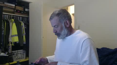 Snapshot of veryveryhairmanindenver chatting on 01-25-25, 12:48 hairy man online show from 01-25-25, 12:48