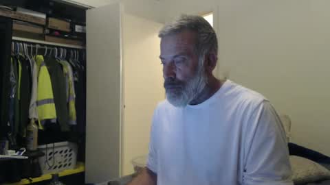 Snapshot of veryveryhairmanindenver chatting on 01-27-25, 12:54 hairy man online show from 01-27-25, 12:54