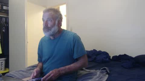 Snapshot of veryveryhairmanindenver chatting on 02-24-25, 01:02 hairy man online show from 02-24-25, 01:02
