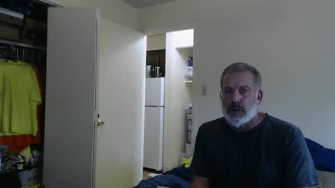 Snapshot of veryveryhairmanindenver chatting on 09-10-25, 11:49 hairy man online show from 09-10-25, 11:49