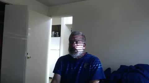 Snapshot of veryveryhairmanindenver chatting on 09-16-25, 12:00 hairy man online show from 09-16-25, 12:00