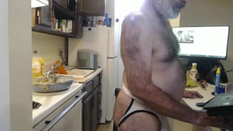 Snapshot of veryveryhairmanindenver chatting on 09-17-25, 12:23 hairy man online show from 09-17-25, 12:23