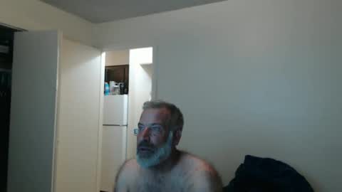 Snapshot of veryveryhairmanindenver chatting on 11-08-25, 01:06 hairy man online show from 11-08-25, 01:06