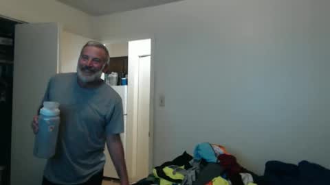 Snapshot of veryveryhairmanindenver chatting on 02-08-26, 01:09 hairy man online show from 02-08-26, 01:09