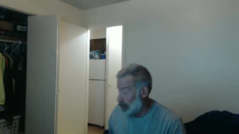 Snapshot of veryveryhairmanindenver chatting on 02-18-26, 01:01 hairy man online show from 02-18-26, 01:01