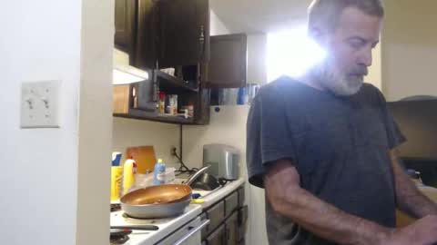 Snapshot of veryveryhairmanindenver chatting on 02-19-26, 01:23 hairy man online show from 02-19-26, 01:23