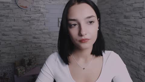 Snapshot of veryveryshygirl chatting on 12-23-24, 12:41 Ana online show from 12-23-24, 12:41