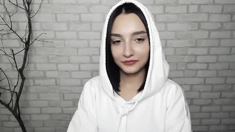 Snapshot of veryveryshygirl chatting on 02-06-25, 11:43 Ana online show from 02-06-25, 11:43