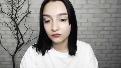 Snapshot of veryveryshygirl chatting on 02-07-25, 01:11 Ana online show from 02-07-25, 01:11