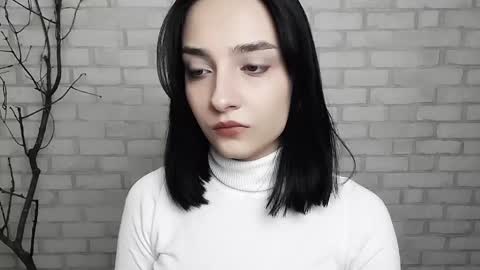 Snapshot of veryveryshygirl chatting on 02-18-25, 08:49 Ana online show from 02-18-25, 08:49