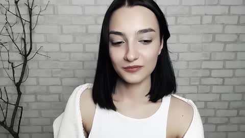 Snapshot of veryveryshygirl chatting on 02-20-25, 10:05 Ana online show from 02-20-25, 10:05