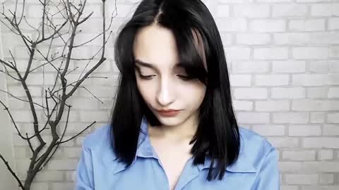 Snapshot of veryveryshygirl chatting on 03-04-25, 08:02 Ana online show from 03-04-25, 08:02