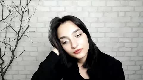 Snapshot of veryveryshygirl chatting on 03-10-25, 03:20 Ana online show from 03-10-25, 03:20