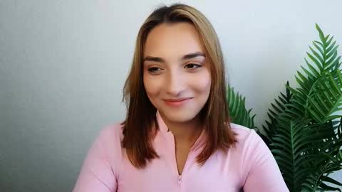 Snapshot of veryveryshygirl chatting on 09-22-25, 11:12 Ana online show from 09-22-25, 11:12