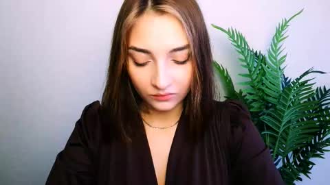 Snapshot of veryveryshygirl chatting on 12-14-25, 11:15 Ana online show from 12-14-25, 11:15