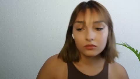 Snapshot of veryveryshygirl chatting on 06-28-26, 10:54 Ana online show from 06-28-26, 10:54