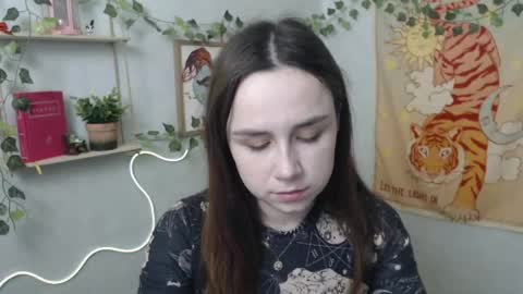 veryveryvery_shy online show from 04-16-26, 05:41