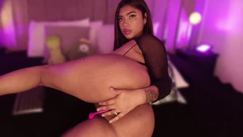 Sthefanny online show from 02-08-25, 11:02