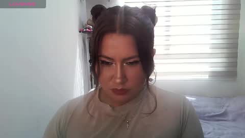 Snapshot of vesper_vixen chatting on 09-26-25, 01:48 Vesper Vixen online show from 09-26-25, 01:48