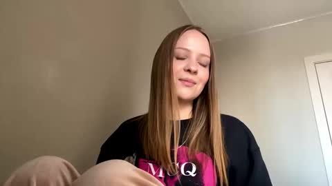 Maya  online show from 03-19-26, 08:18