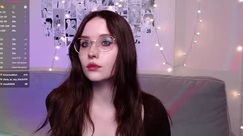 Snapshot of vetta_dey chatting on 12-23-24, 12:03 Iva online show from 12-23-24, 12:03