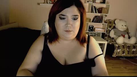 Snapshot of vi__vixen chatting on 01-20-25, 08:18 Vi Vixen online show from 01-20-25, 08:18