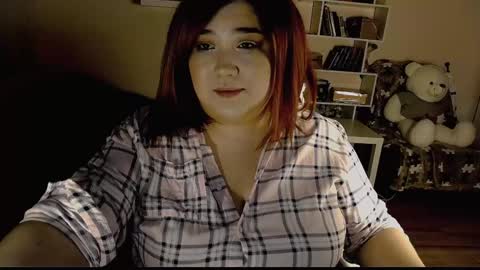 Snapshot of vi__vixen chatting on 01-22-25, 08:17 Vi Vixen online show from 01-22-25, 08:17