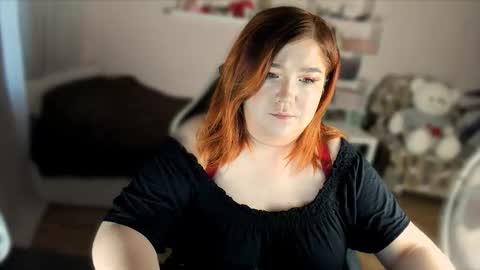 Snapshot of vi__vixen chatting on 09-21-25, 03:46 Vi Vixen online show from 09-21-25, 03:46