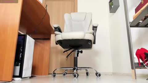 VIKA online show from 09-30-25, 02:33