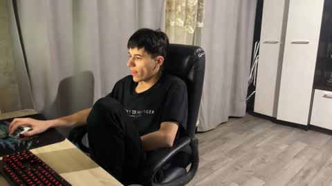 vialeras online show from 12-22-25, 12:29